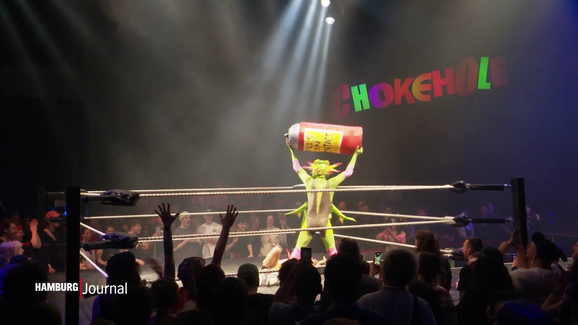 "Choke Hole": Drag-Wrestling auf Kampnagel