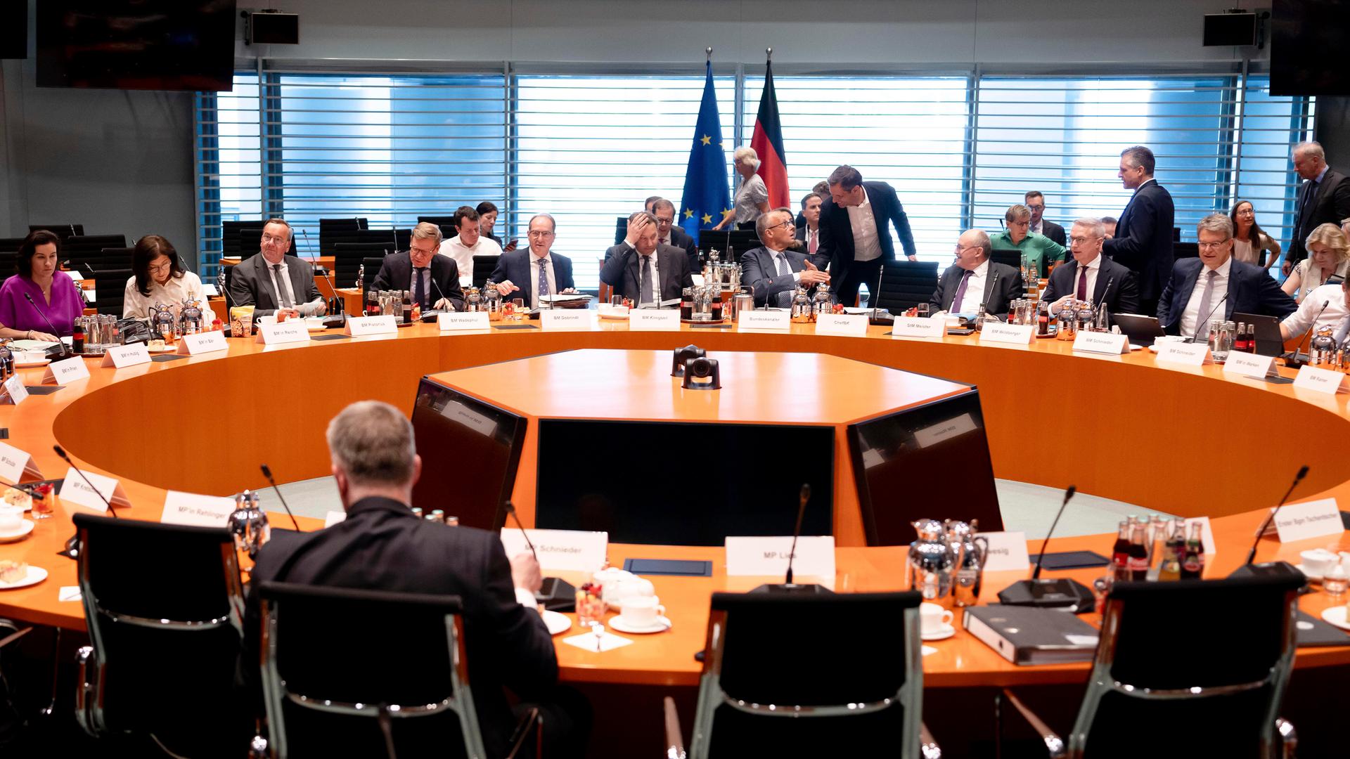 Ministerpräsidentenkonferenz in Berlin. | picture alliance, Geisler-Fotopress, Bernd Elmenthaler