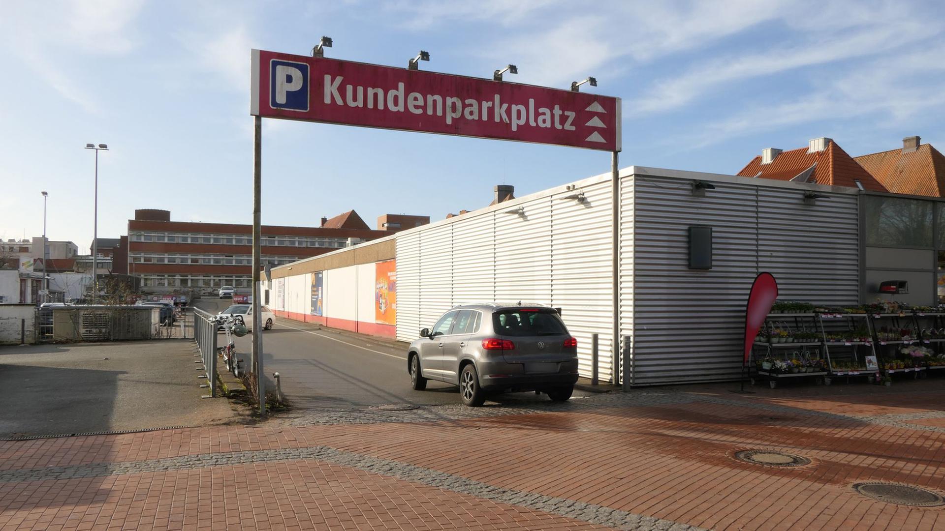 Eckernförde: 15-Jähriger stirbt nach Streit vor Supermarkt