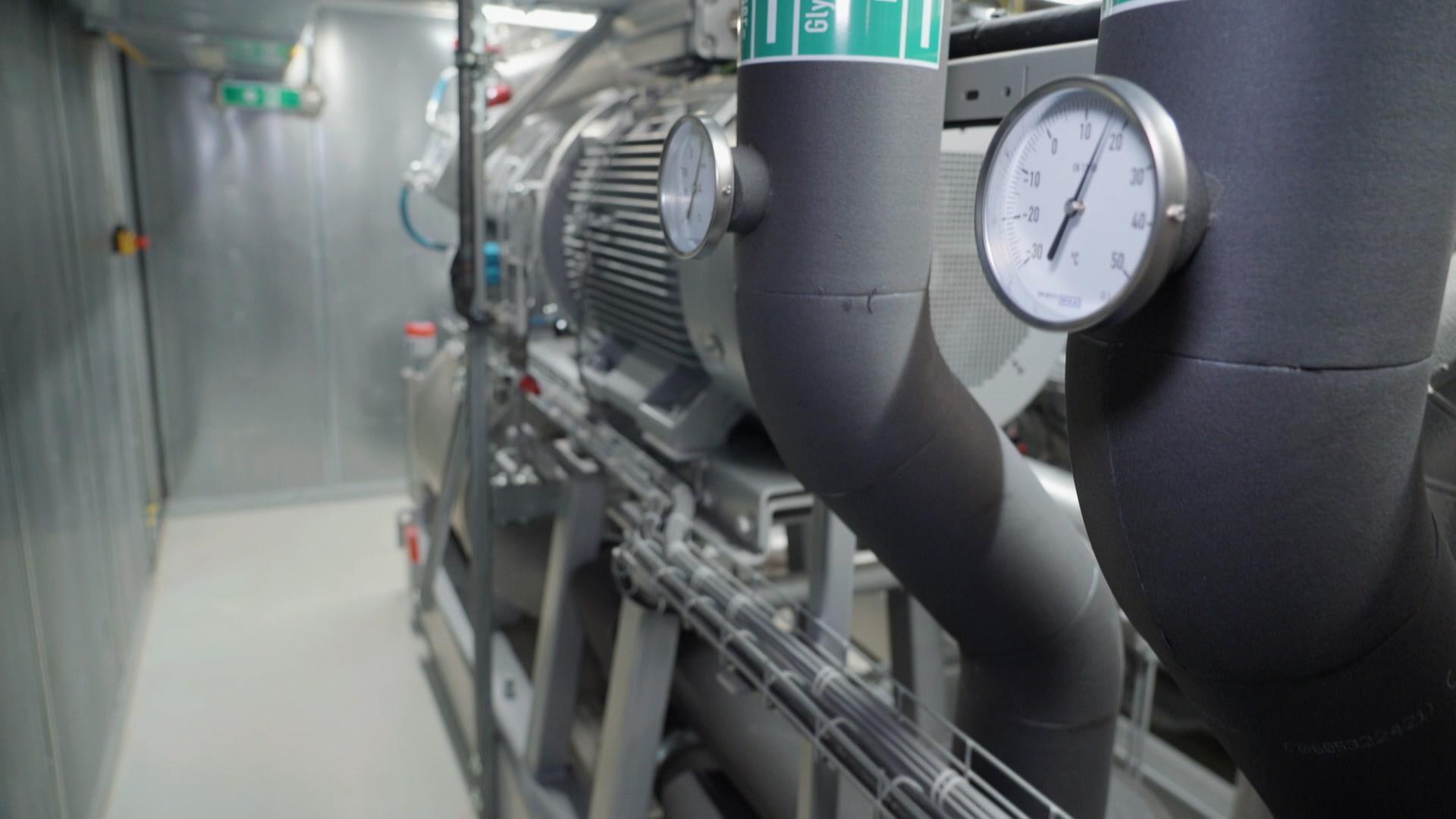 Wärme aus der Ostsee: Erste Meerwasser-Wärmepumpe steht in Neustadt