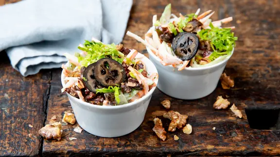 Rohkostsalat mit Walnüssen à la Waldorf | ndr.de Rohkostsalat mit Walnüssen à la Waldorf | ndr.de