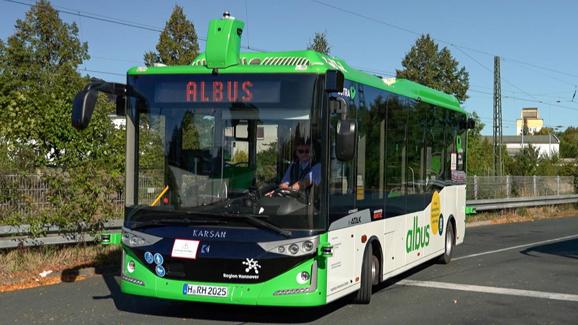 Ein autonomer Bus in Burgdorf | NDR, Kristin Häfemeier