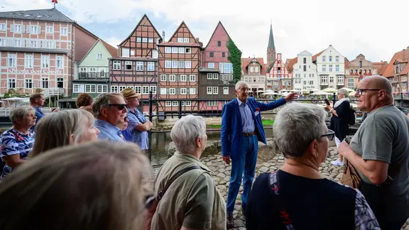 Rote Rosen": Lüneburg profitiert seit 20 Jahren von Telenovela | ndr.de