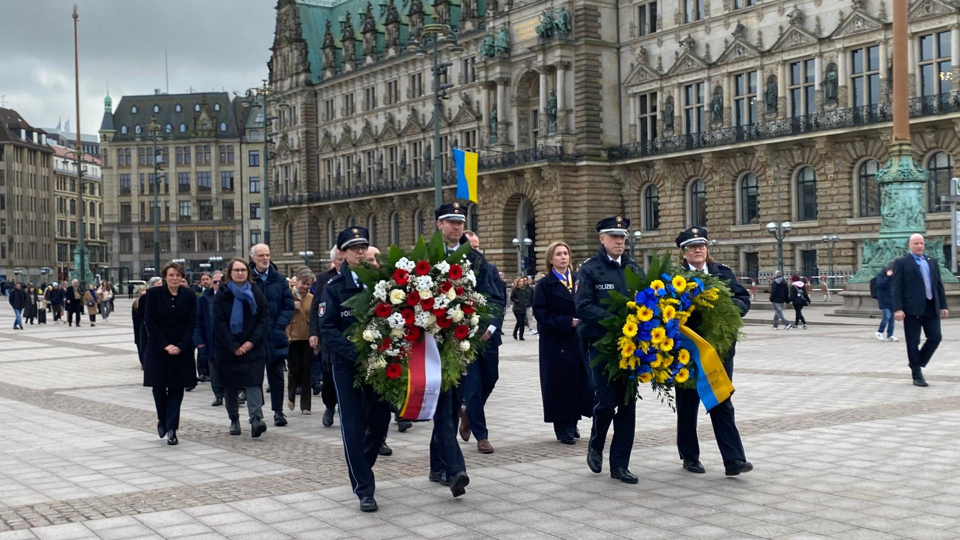 Vier Jahre Krieg in der Ukraine: Gedenkveranstaltungen in Hamburg
