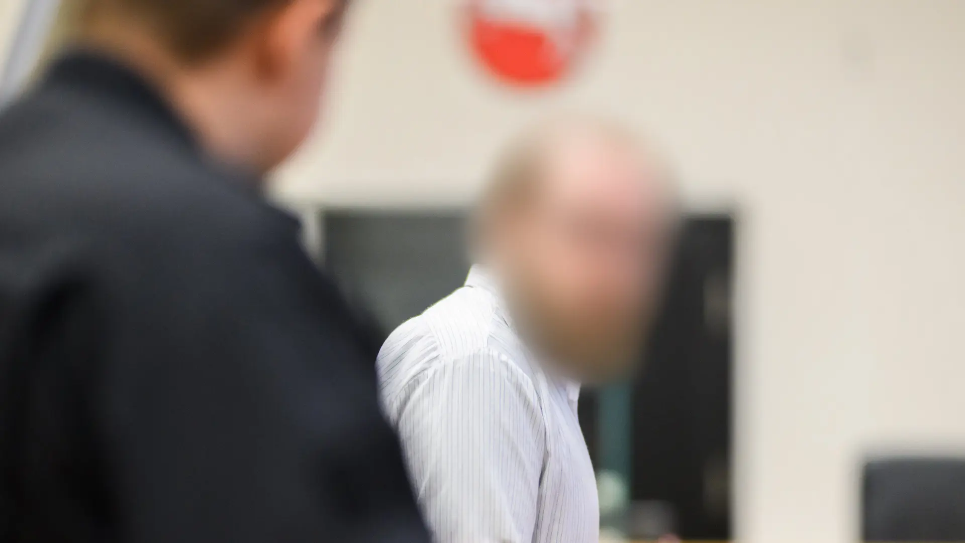 Tödliche Stiche in Arnum: Staatsanwaltschaft fordert lebenslange Haft