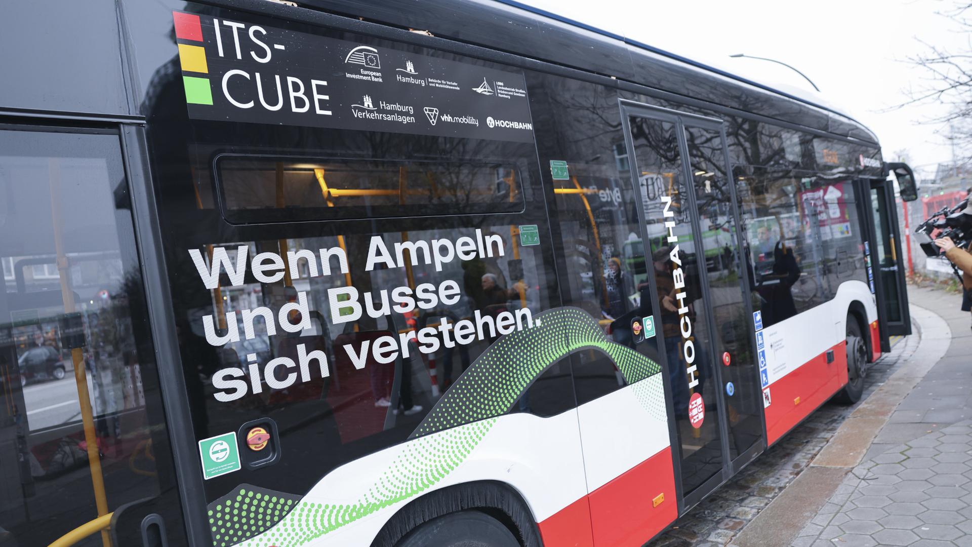 Intelligente Ampeln: HVV-Busse sollen längere Grünphasen bekommen