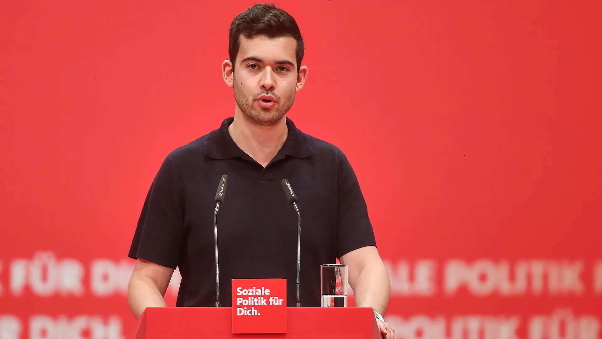 Juso-Vize Albers über Merz und Rente: 