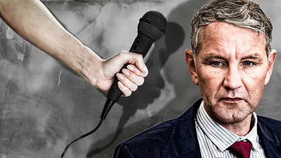 Björn Höcke neben einem Mikrofon