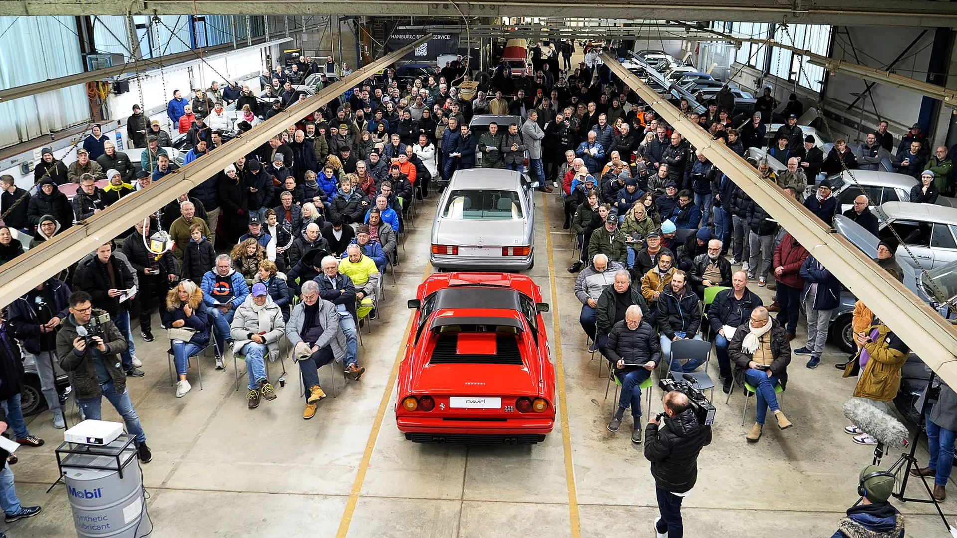 Nach Scheunenfund: Dutzende wertvolle Oldtimer in Winsen versteigert |  ndr.de