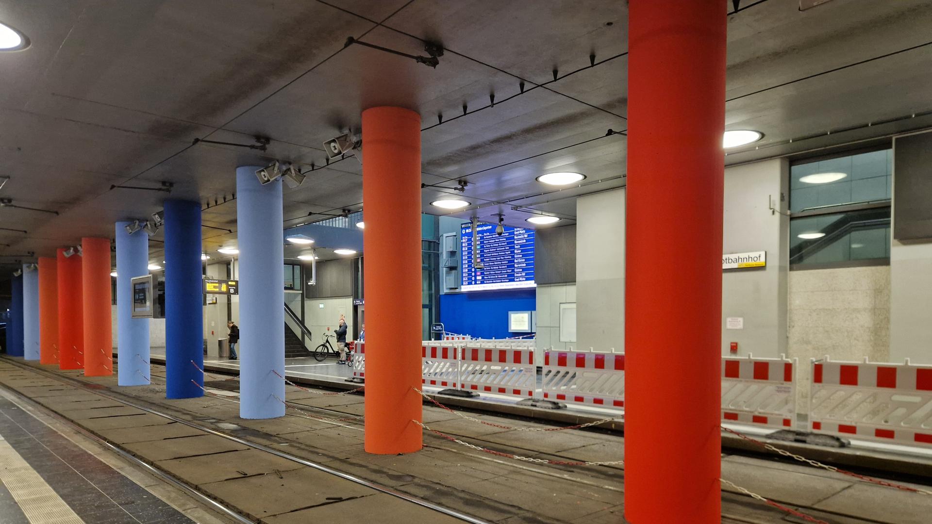 Sanierung der Straßenbahnebene im Hauptbahnhof Rostock im Zeitplan