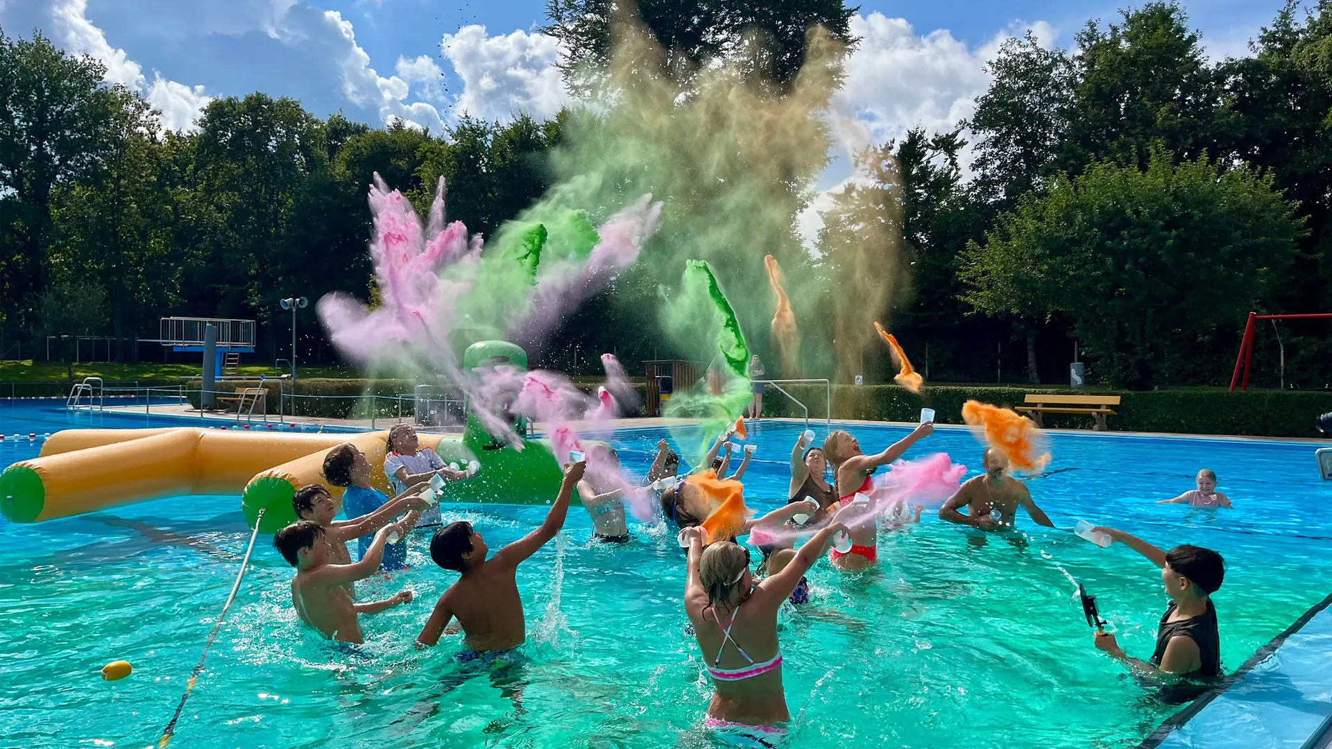 Kostenloser Freibadbesuch: Kinderschutzbund Stormarn sammelt Spenden