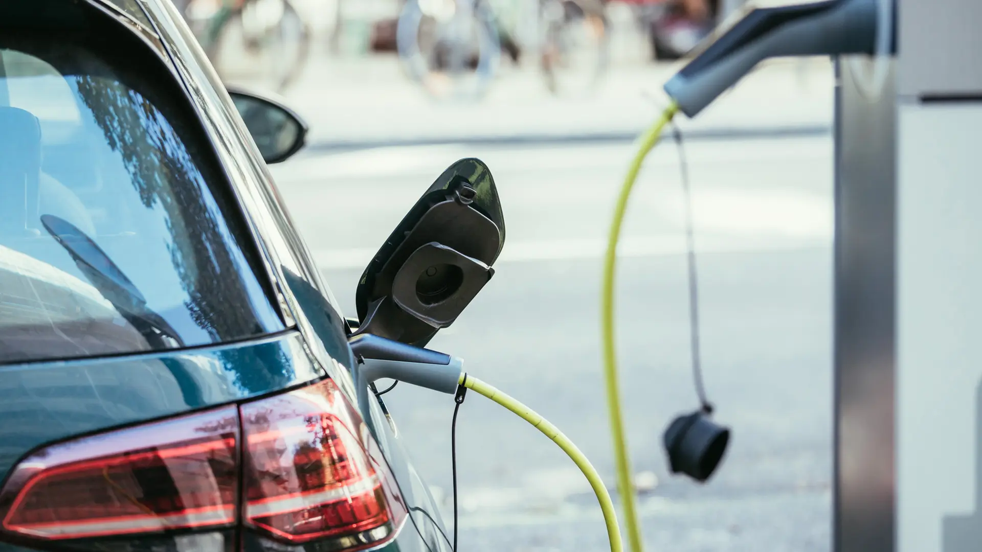 Zahl der Ladepunkte für E-Autos in Hamburg deutlich gestiegen