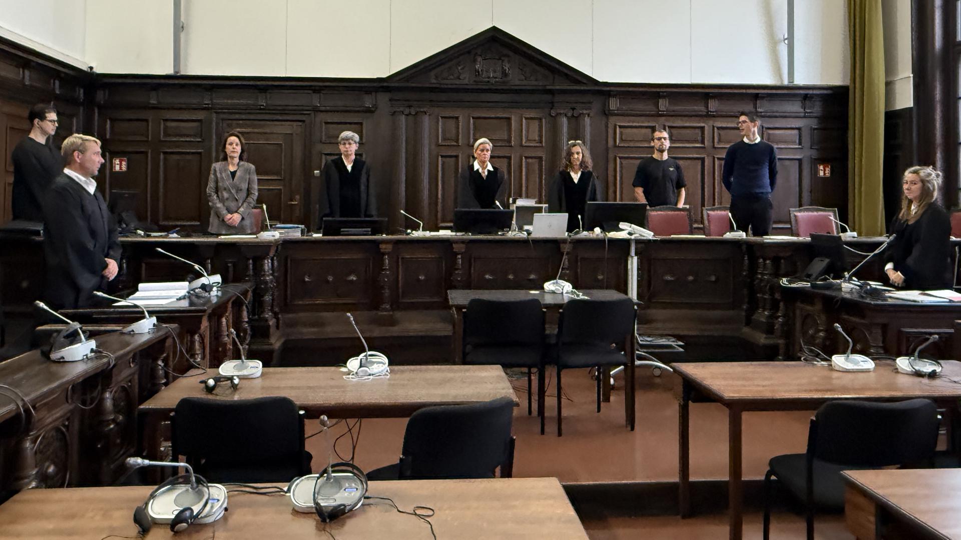 Mord auf Hausboot: Sohn von getöteter Hamburger Autorin vor Gericht