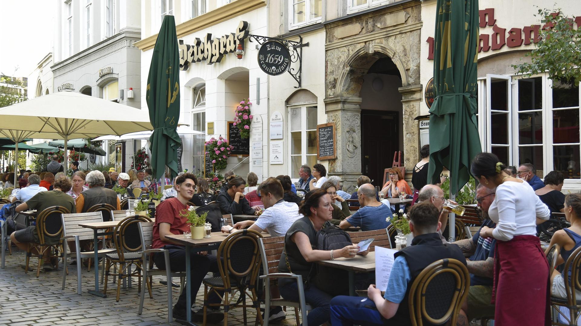 Hamburgs Gastronomiebetriebe leiden unter Personalmangel