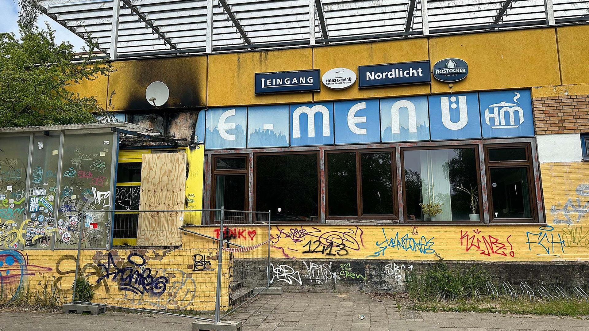 Brand im Rostocker "Nordlicht": Schulspeisung beschädigt