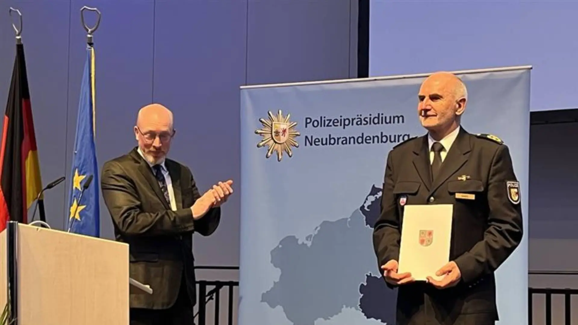 Jens Rott Neubrandenburg: Polizeipräsident geht in den Ruhestand | ndr.de