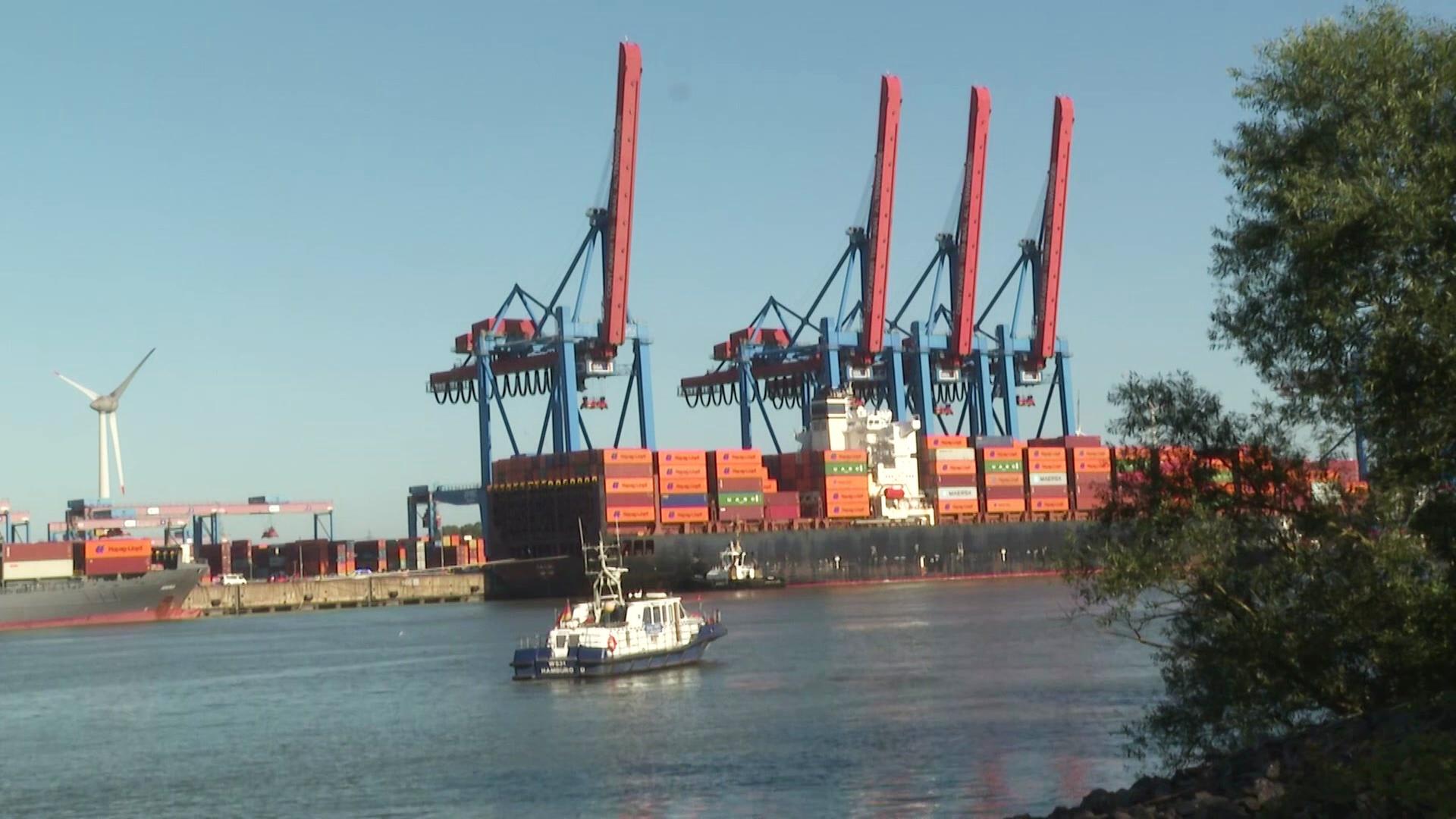 Hamburger Hafen: Polizei fasst Kletterer auf Containerbrücke