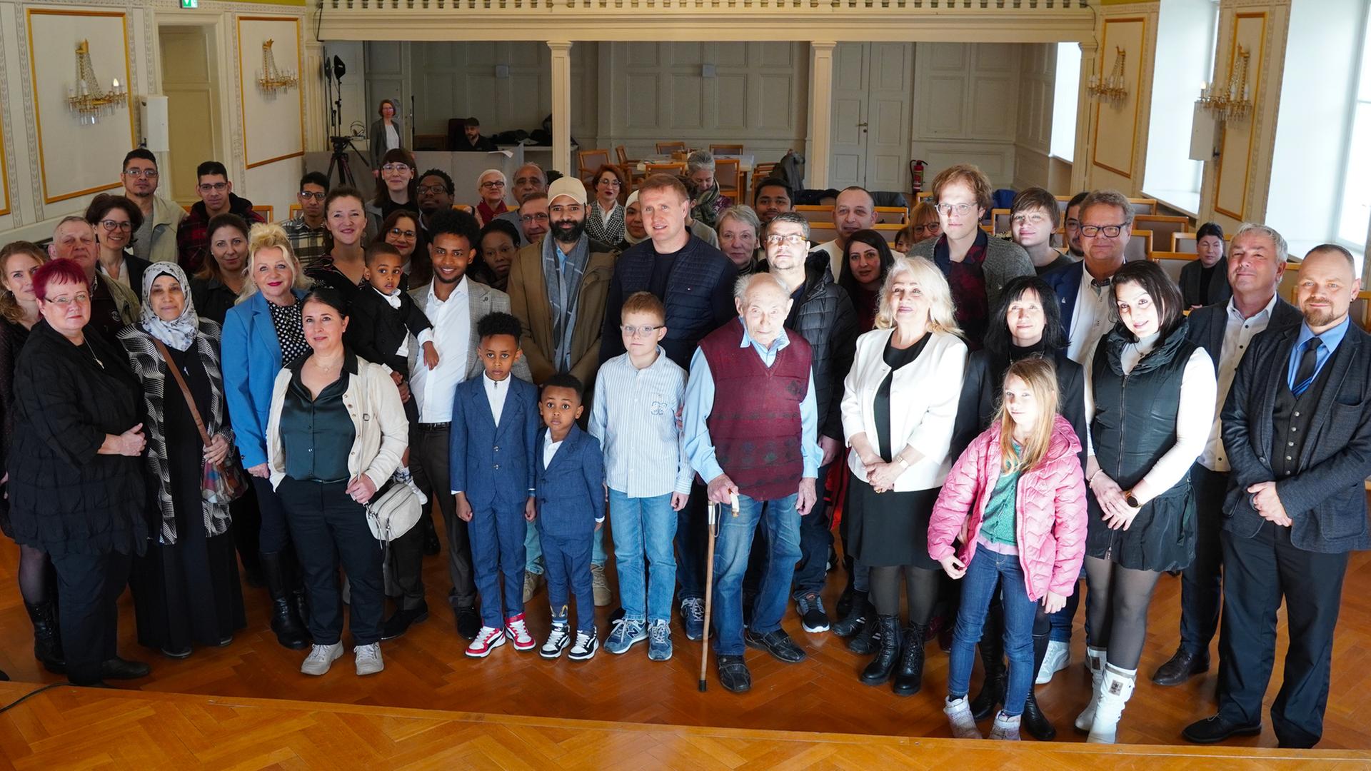 Wismar: 160 Menschen im vergangenen Jahr eingebürgert