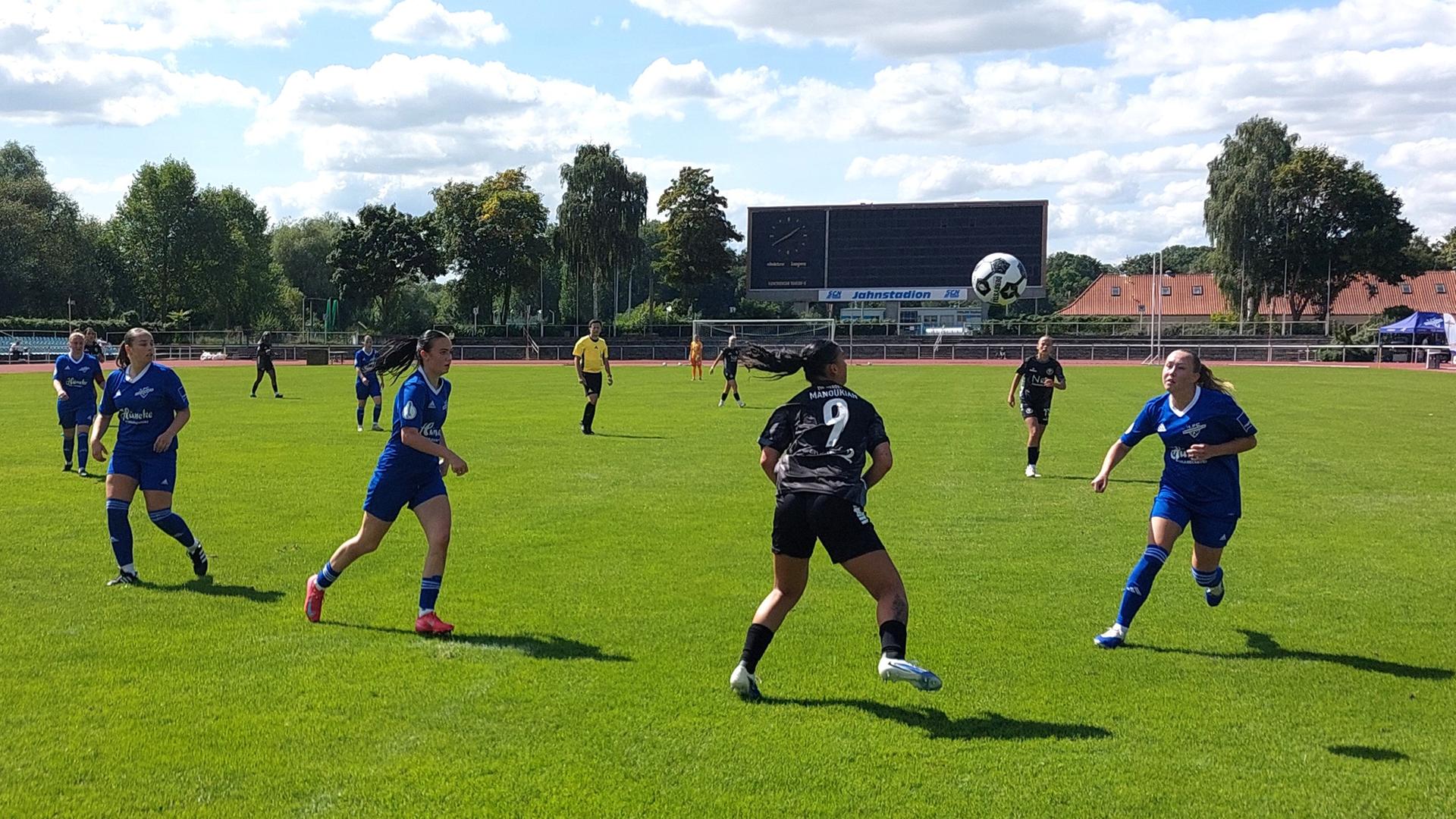 Fußballerinnen des 1. FC Neubrandenburg verpassen DFB-Pokal