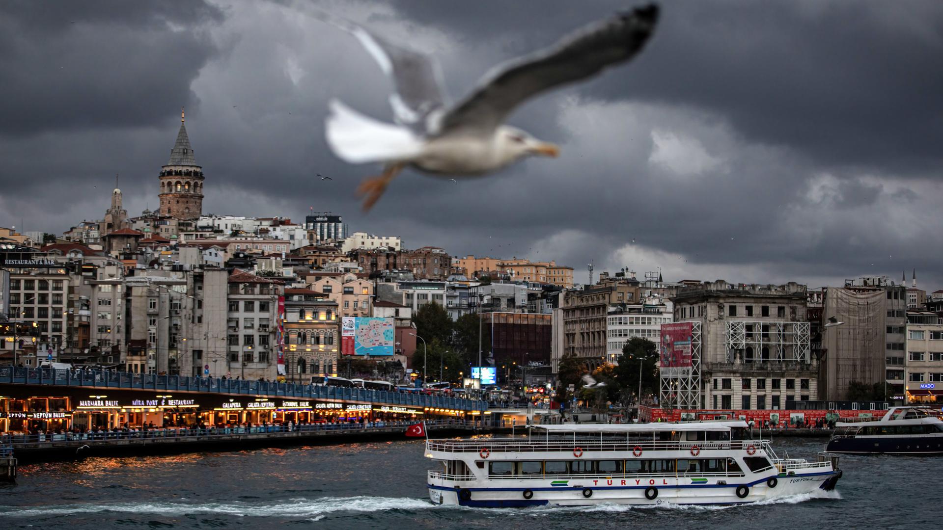 Lebensmittelvergiftung? Hamburger sterben in Türkei-Urlaub