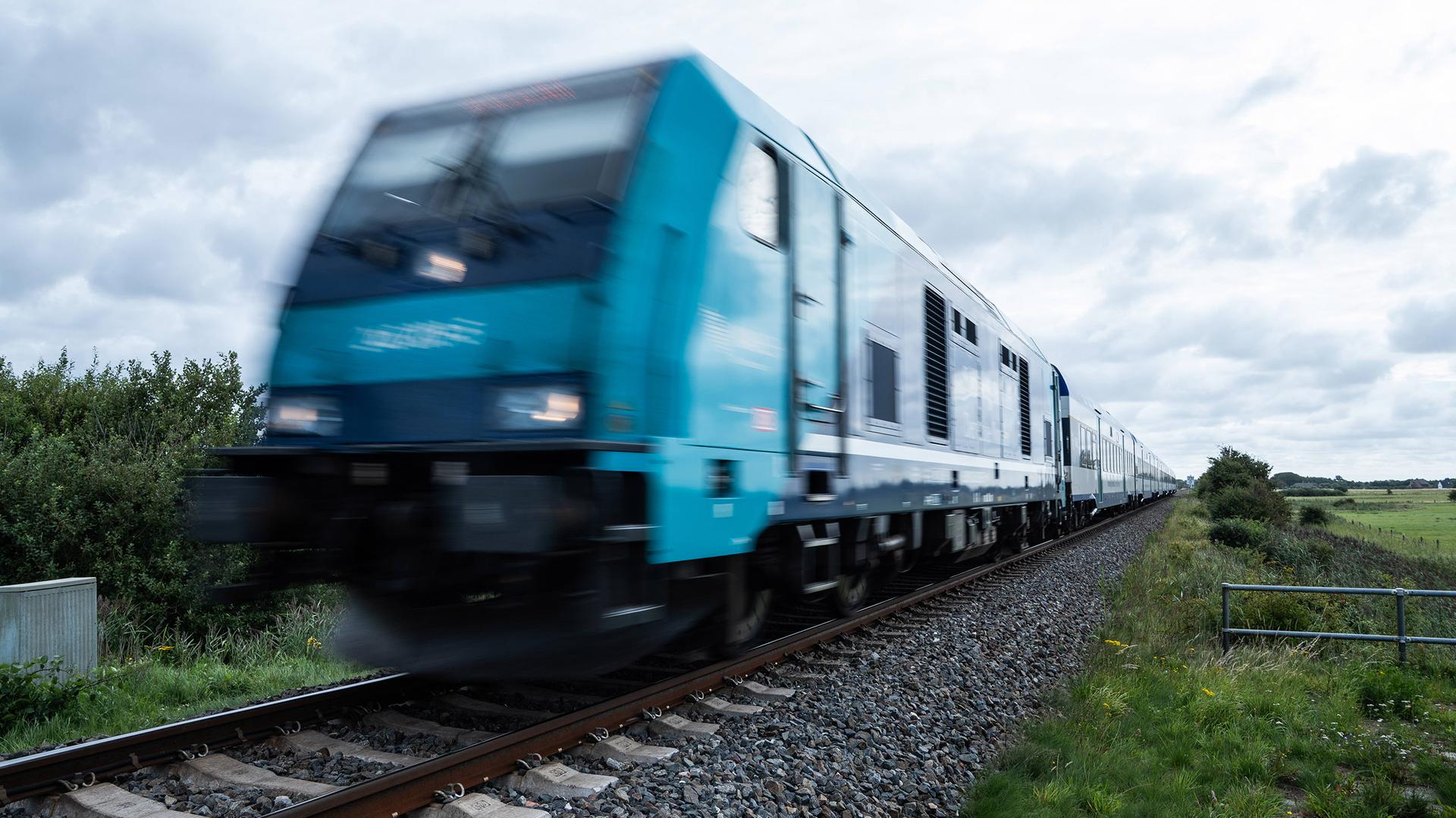 Bahnstrecke Hamburg-Sylt: Neuer Fünf-Punkte-Plan für Marschbahn