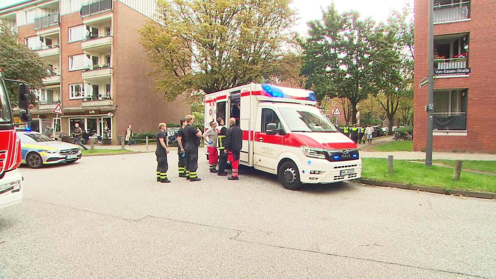 Femizid in Hamburg: Mann erwürgt seine Frau und stellt sich