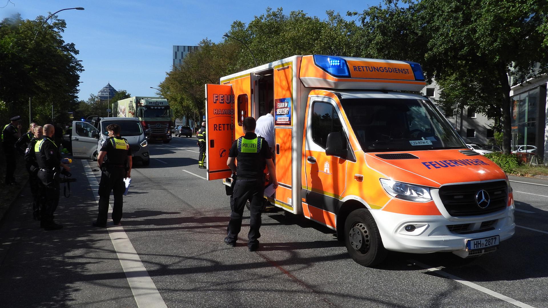 Unfall am Dammtor: Radfahrerin im Krankenhaus verstorben