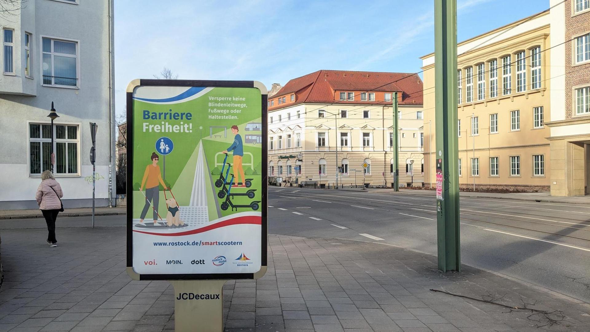 E-Scooter in Rostock: Plakate zum Saisonstart