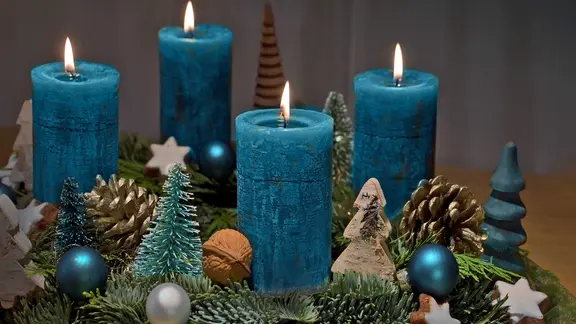 Adventskränze selber machen: Ideen für kreative Weihnachtsdeko