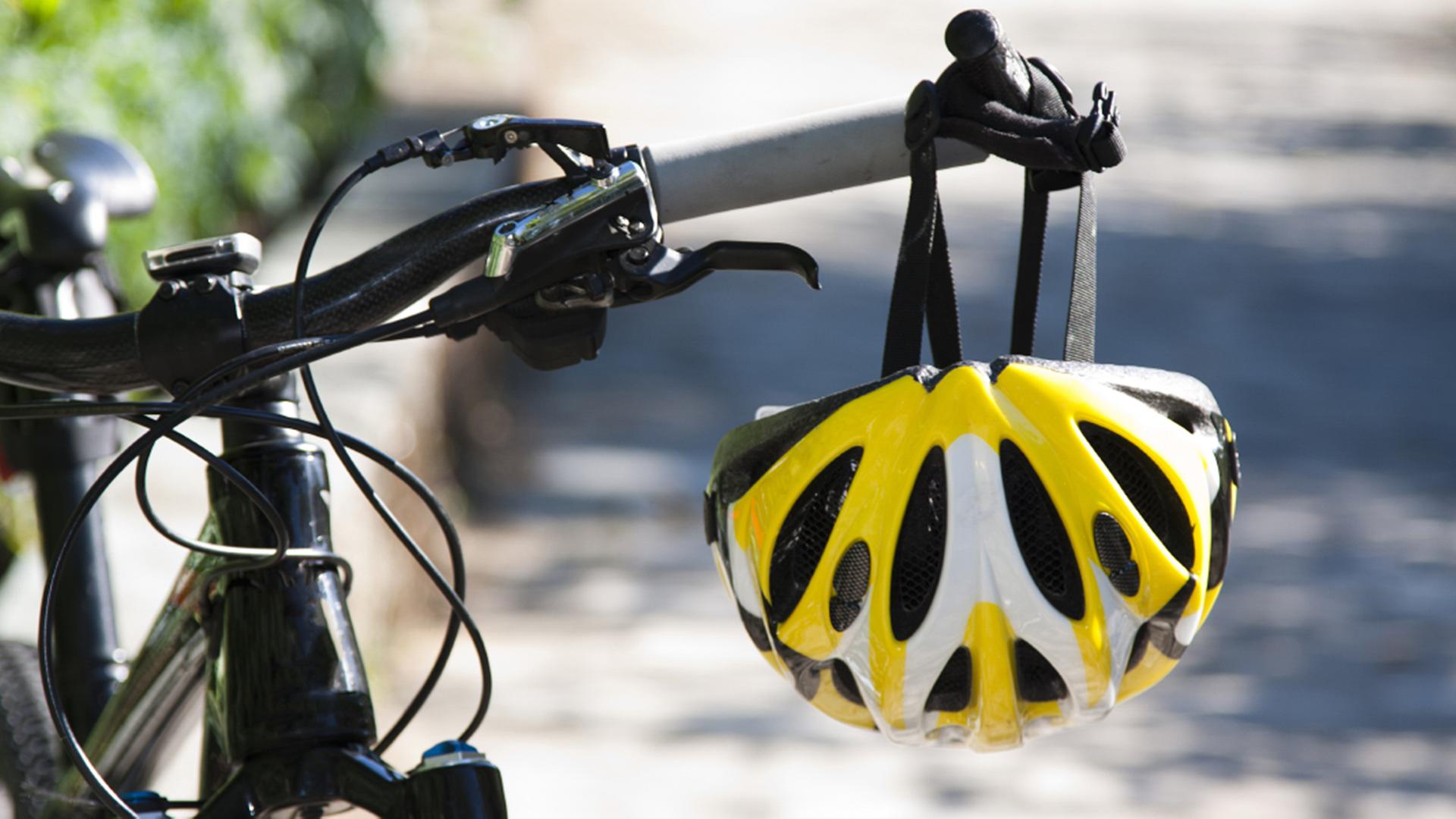Debatte um Helmpflicht für Radfahrer in SH: Pro und Contra
