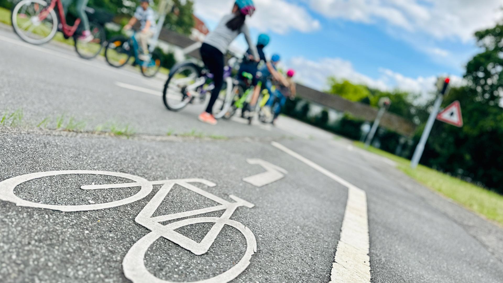 Schulweg mit dem Fahrrad: Wann sind Kinder bereit?