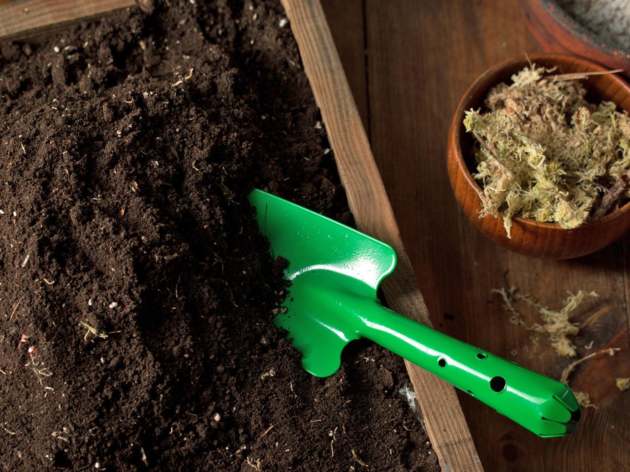 So wird torffreie Gartenerde professionell hergestellt