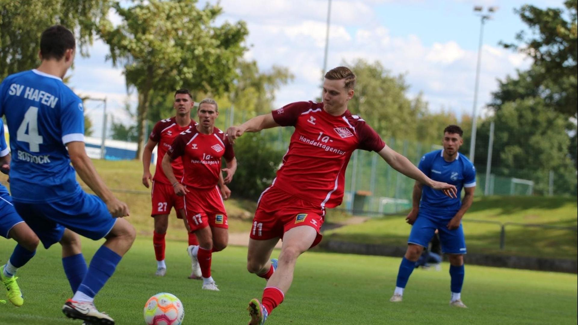 Malchower Fußballer gewinnen Heimspiel gegen Schwerin