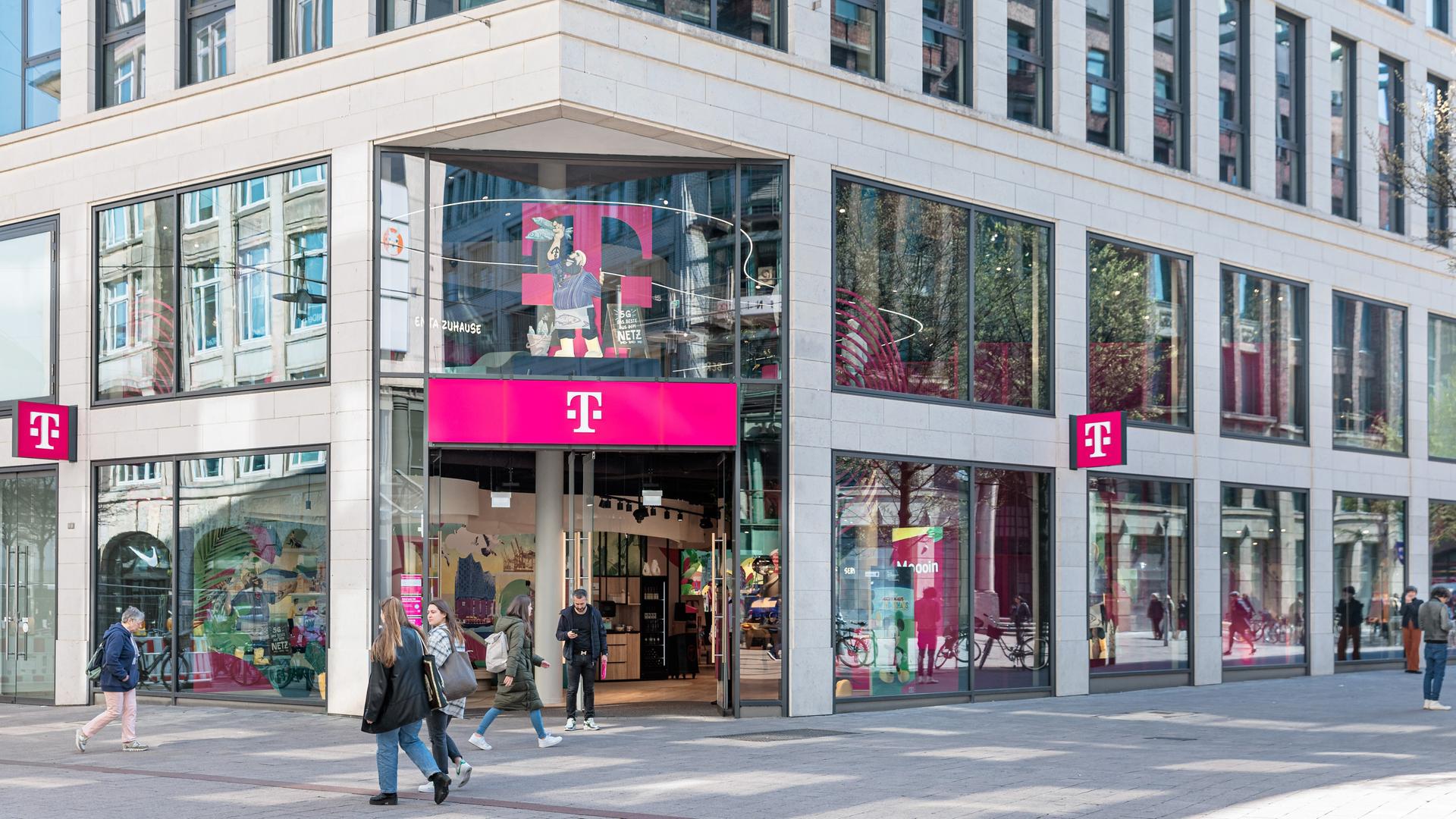Warnstreik an Telekom-Standorten in Hamburg
