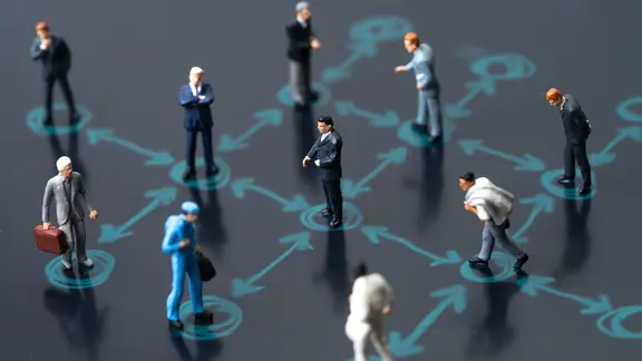 Modellbau Männchen halten Abstand