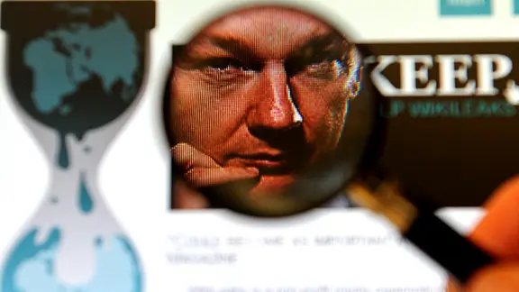 Julian Assanges Bild ist auf der Website von Wikileaks zu sehen