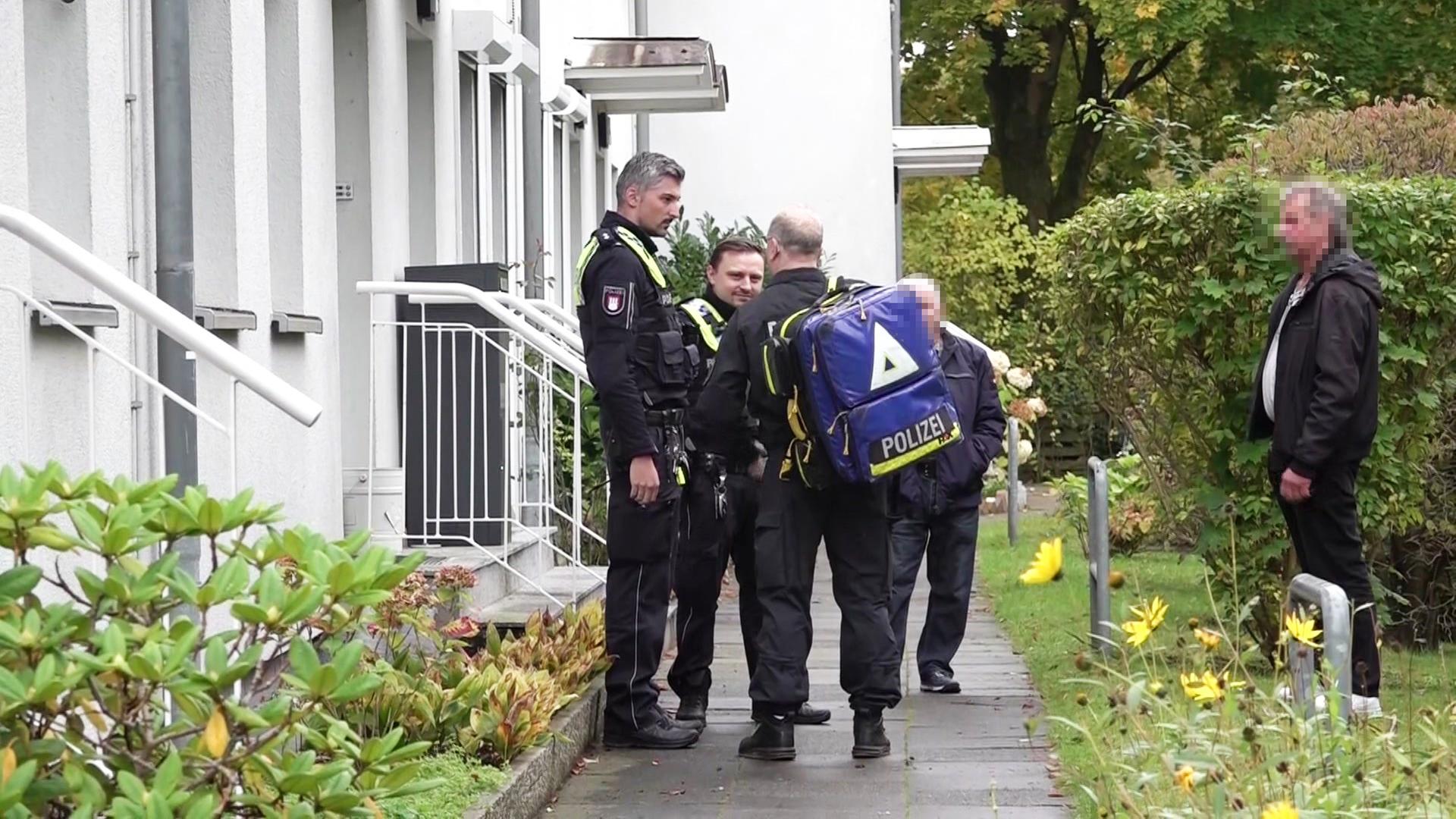 Pflegerin findet Leiche in Wohnung in Hamburg-Billstedt