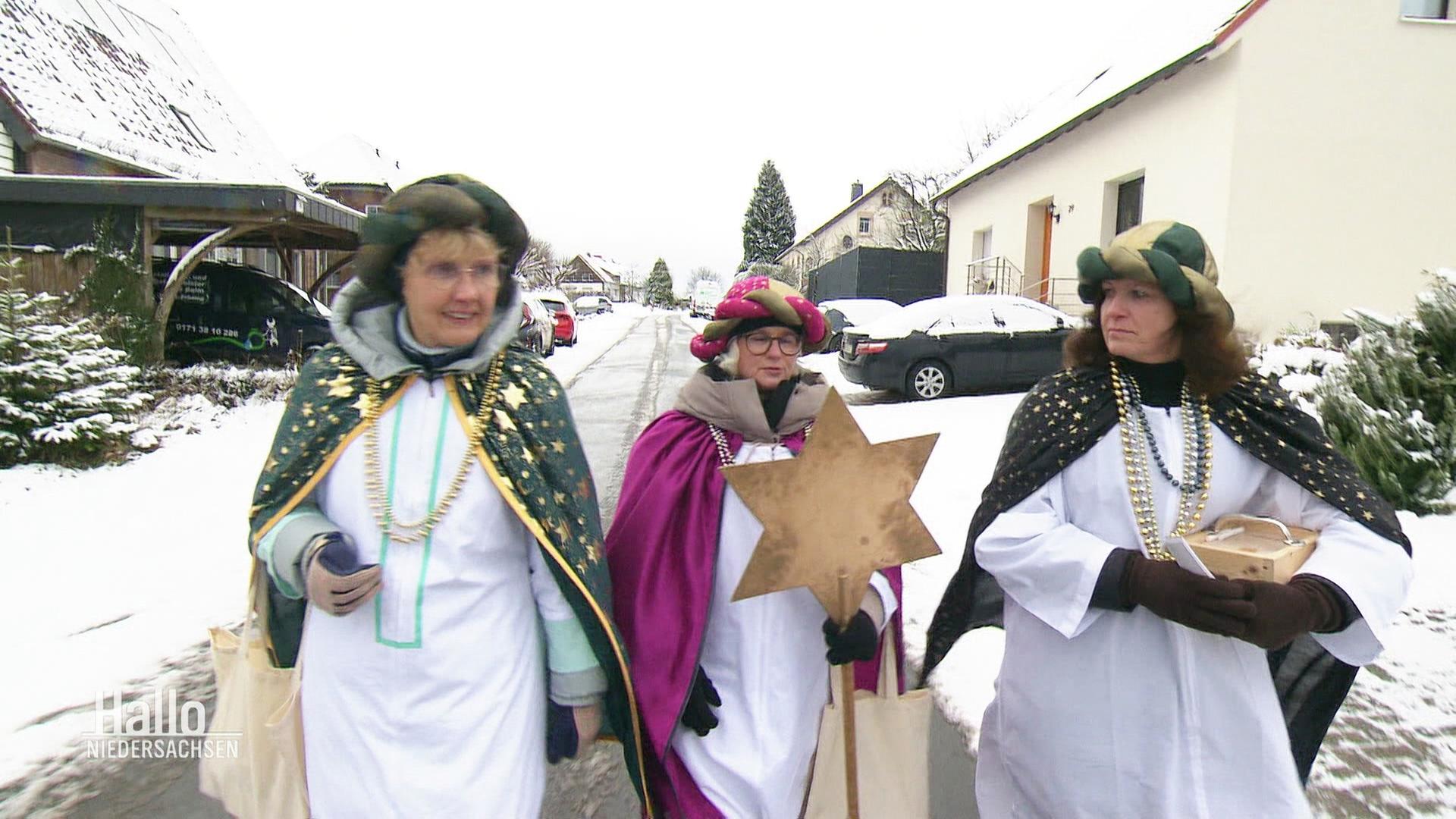 In Icker sind auch ältere Sternsinger unterwewgs. | Screenshot