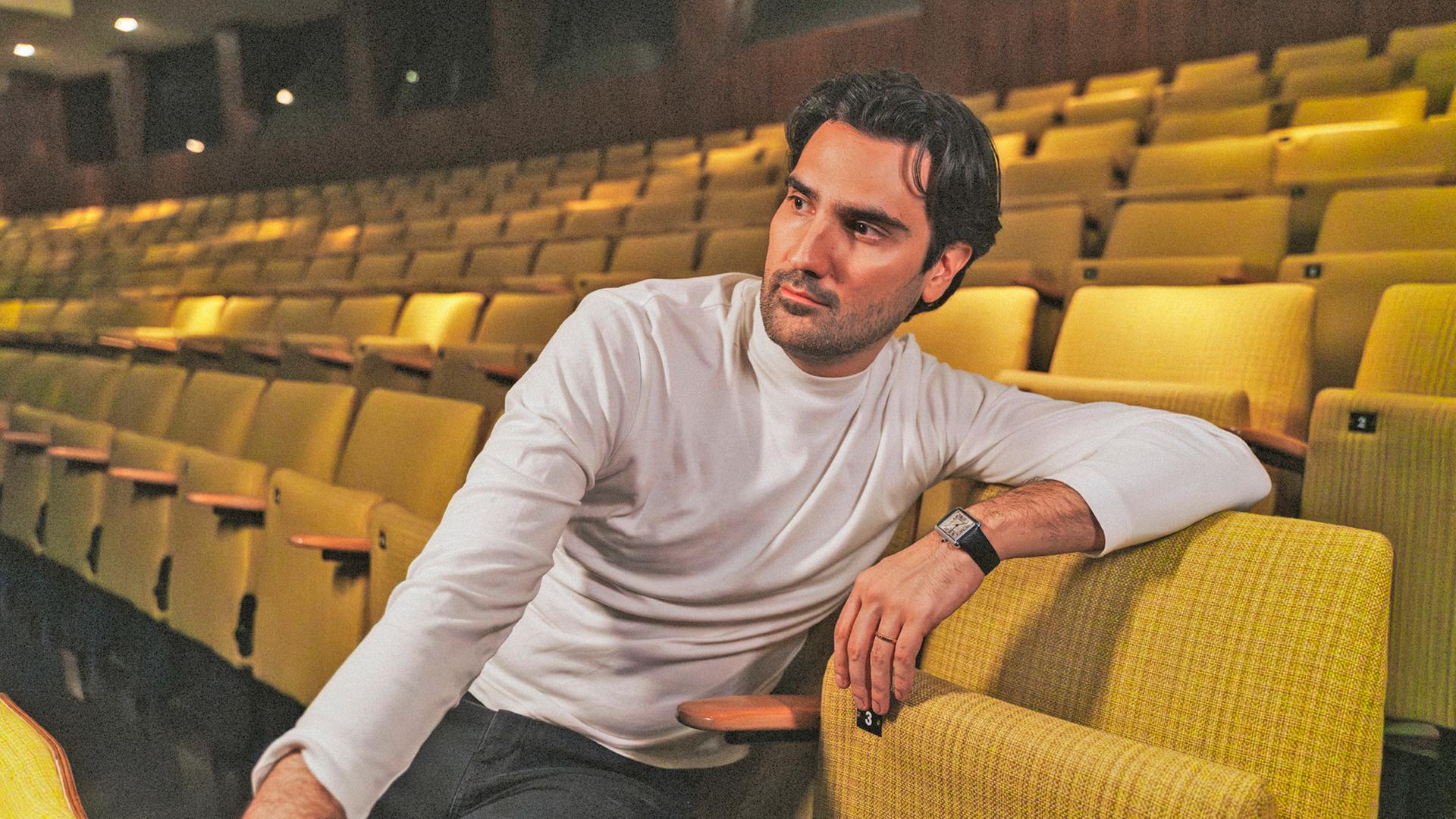 Interview mit Tenor Jonathan Tetelman vor Auftritt in Hamburg