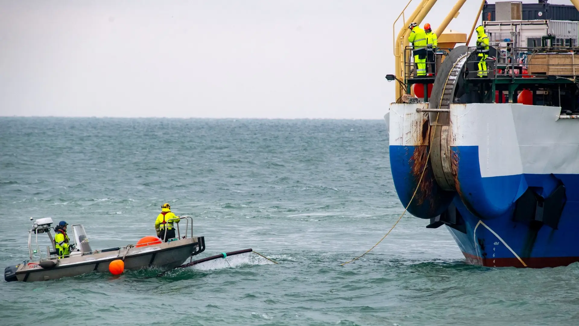 Rostock: Marine und Industrie üben Schutz kritischer Infrastruktur