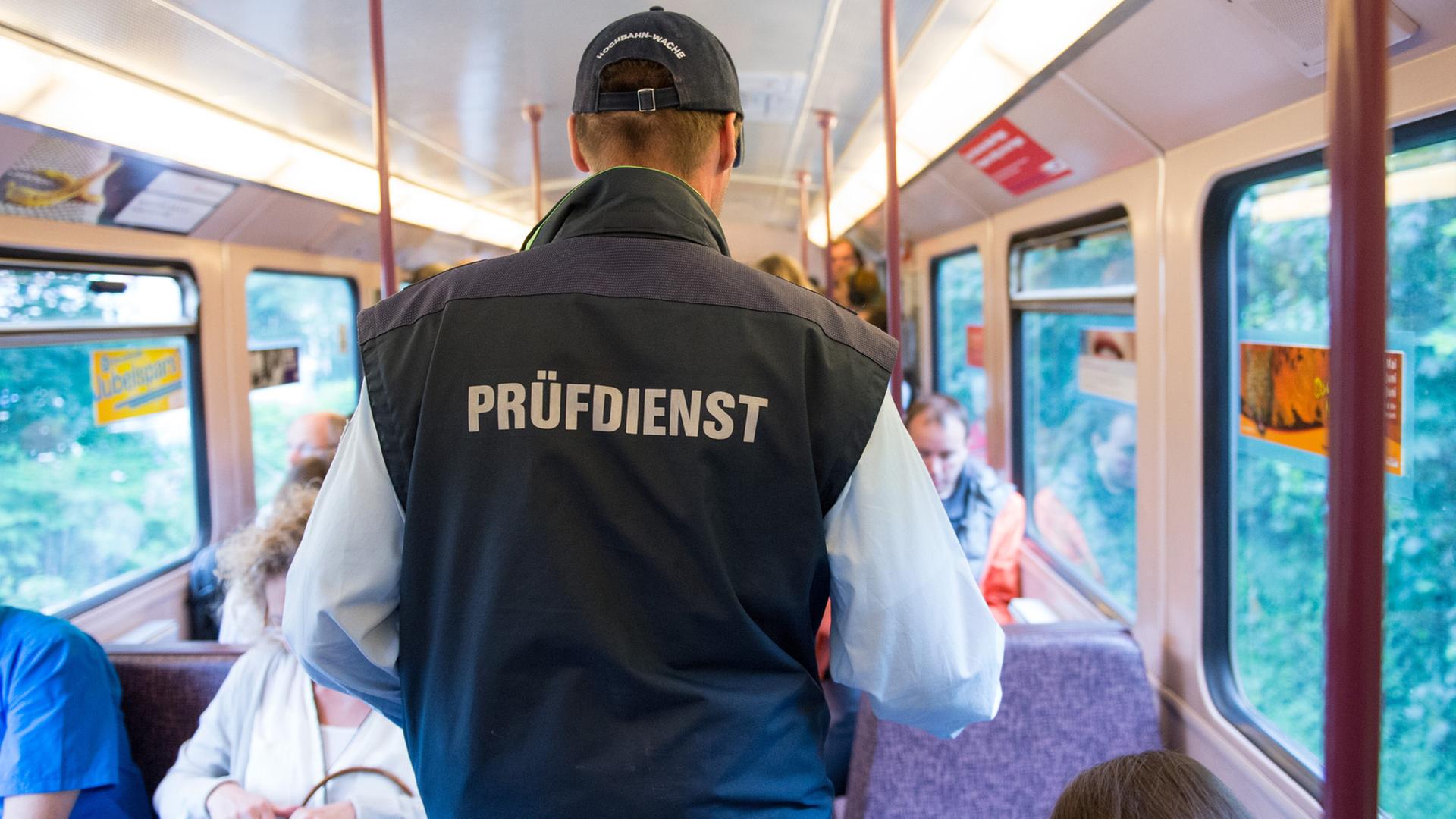 HVV führt 55 Prozent mehr Kontrollen im Hamburger Umland durch