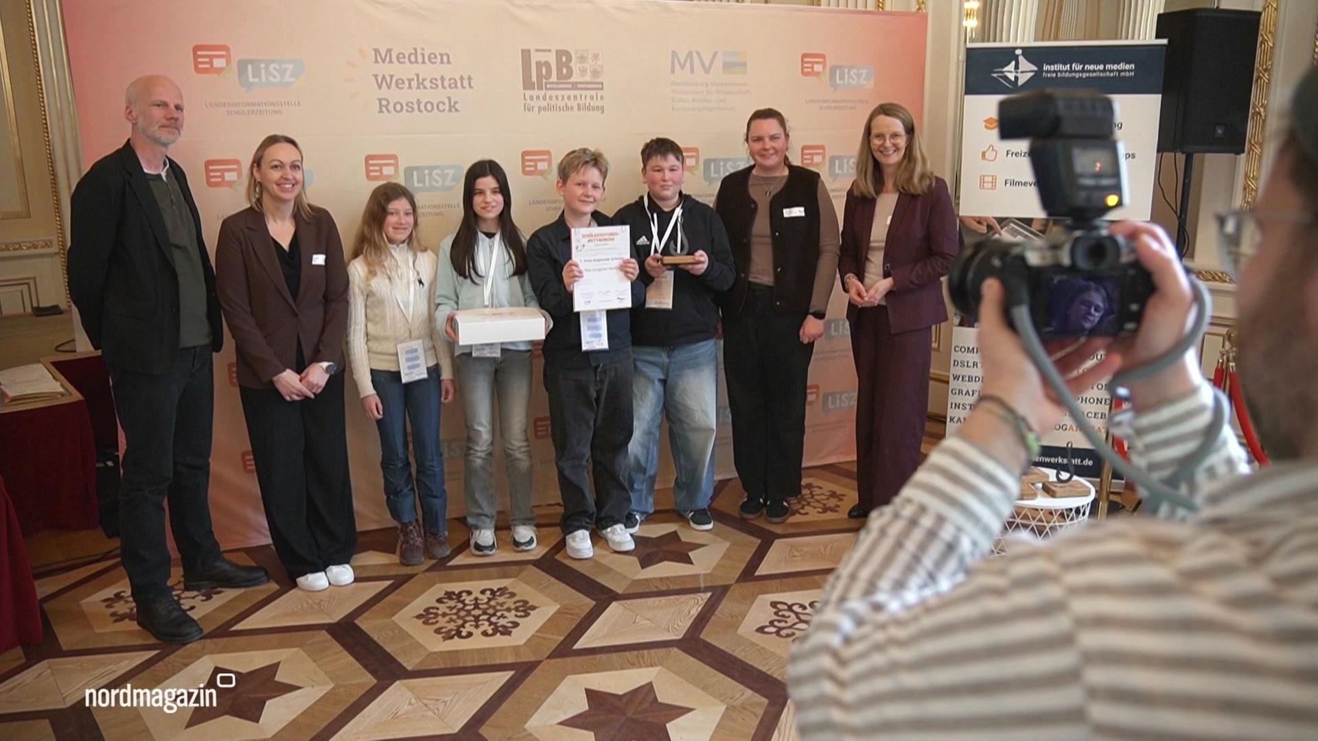 Schwerin: Beste Schülerzeitungen des Landes ausgezeichnet
