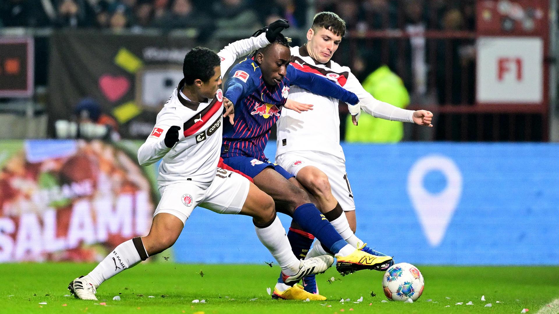 FC St. Pauli mit spätem Punktgewinn gegen Leipzig FC St. Pauli mit spätem Punktgewinn gegen Leipzig