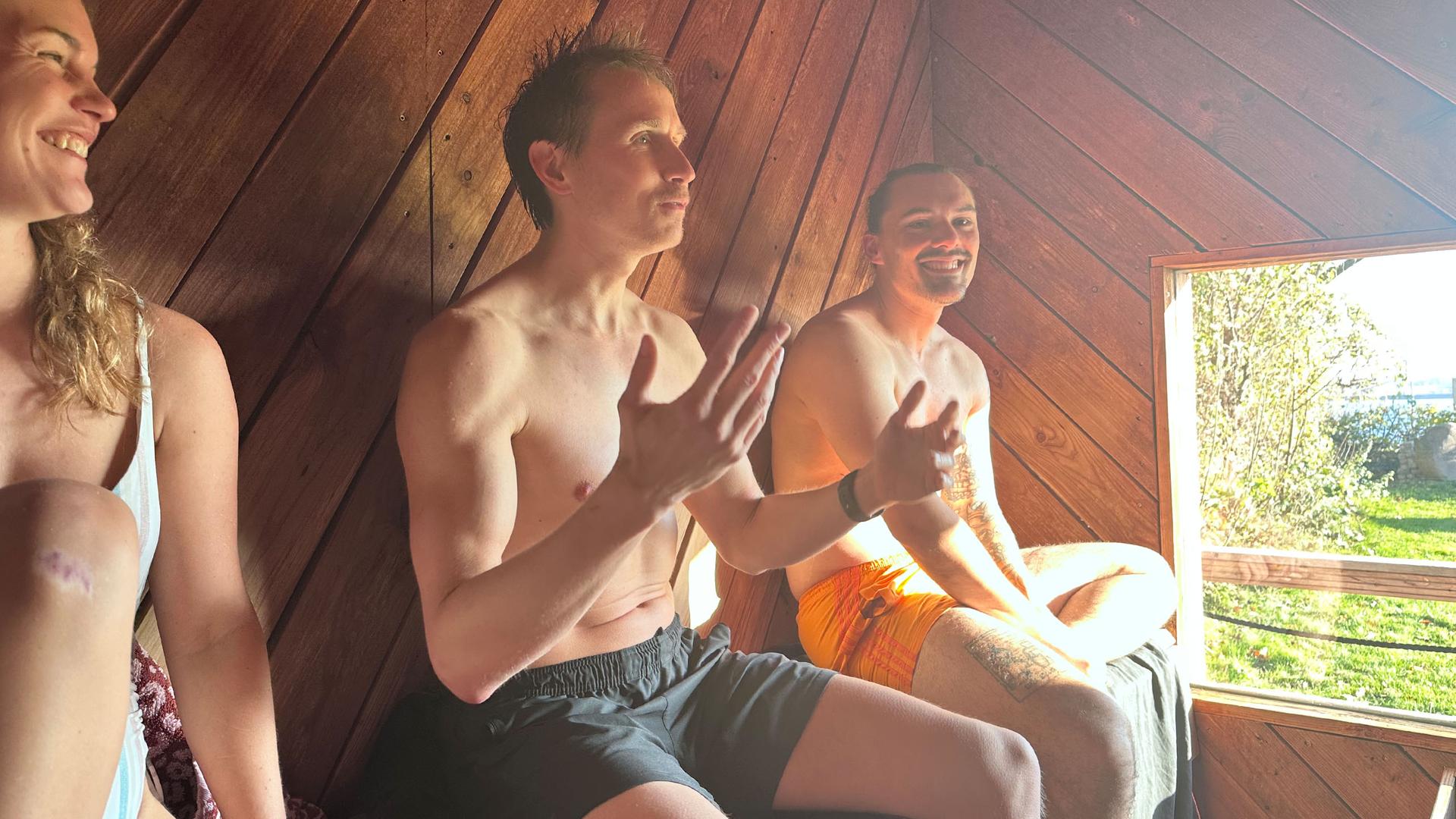 Braunes Fett aktivieren – per Sauna und Sprung in die kalte Förde