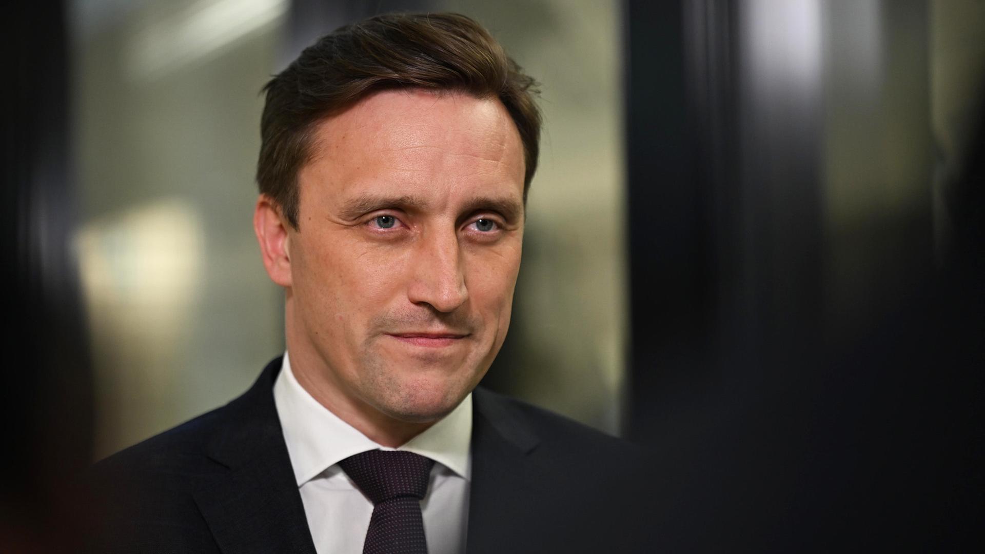 Niedersachsens CDU-Chef Sebastian Lechner im niedersächsischen Landtag in Hannover. | picture alliance/dpa, Shireen Broszies