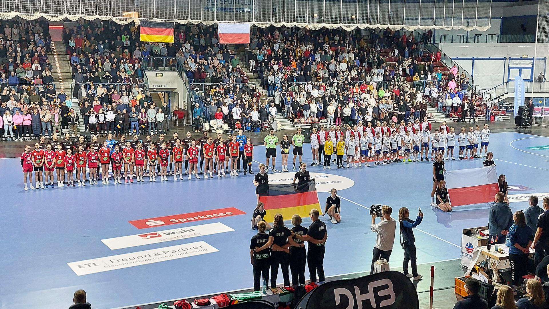 Zuschauerrekord beim Handball-Tag in Neubrandenburg