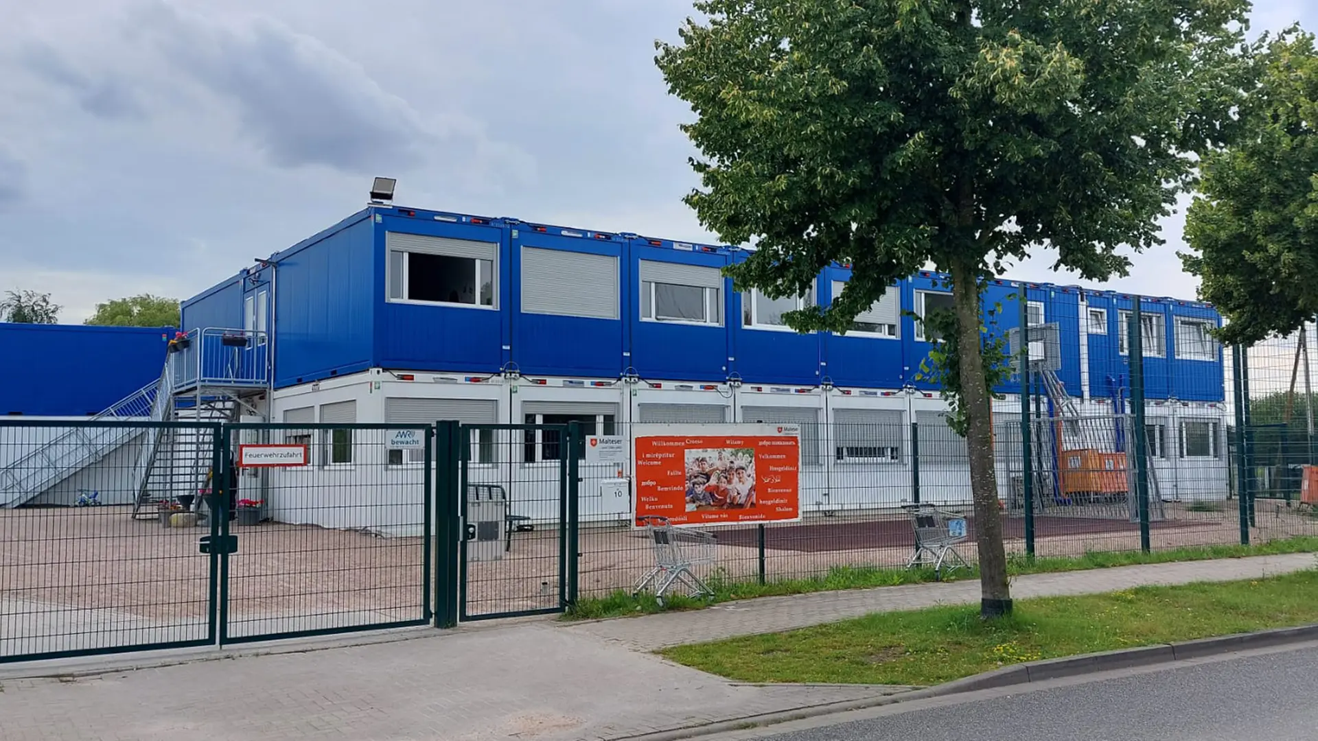 Rostock: Containerunterkunft bleibt länger erhalten | ndr.de