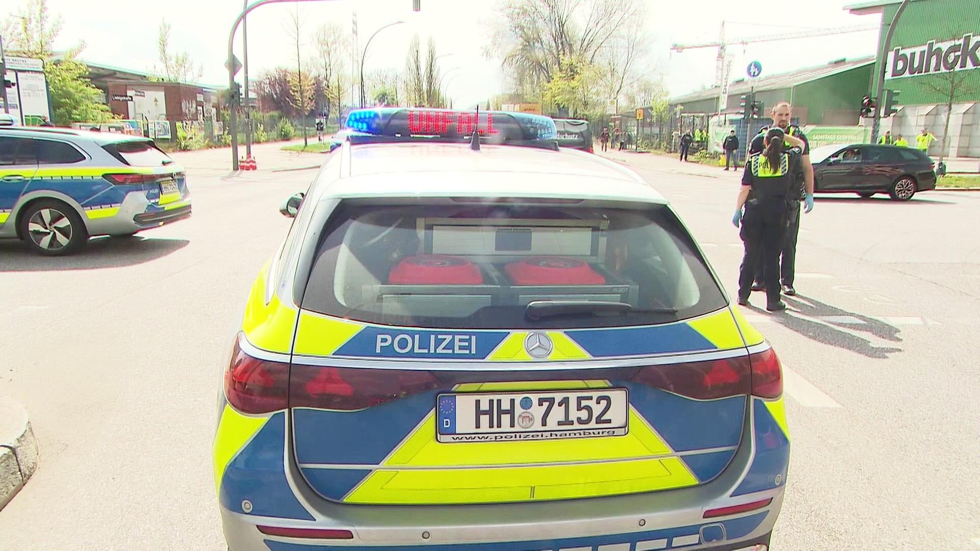 Radfahrer in Billbrook von Lkw überfahren und tödlich verletzt