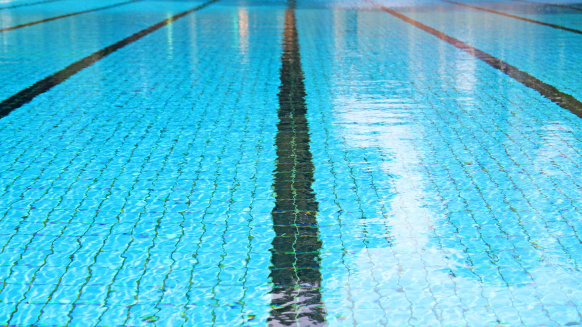 Hallenbad Schwimmbecken. | Kara/fotolia, Kara