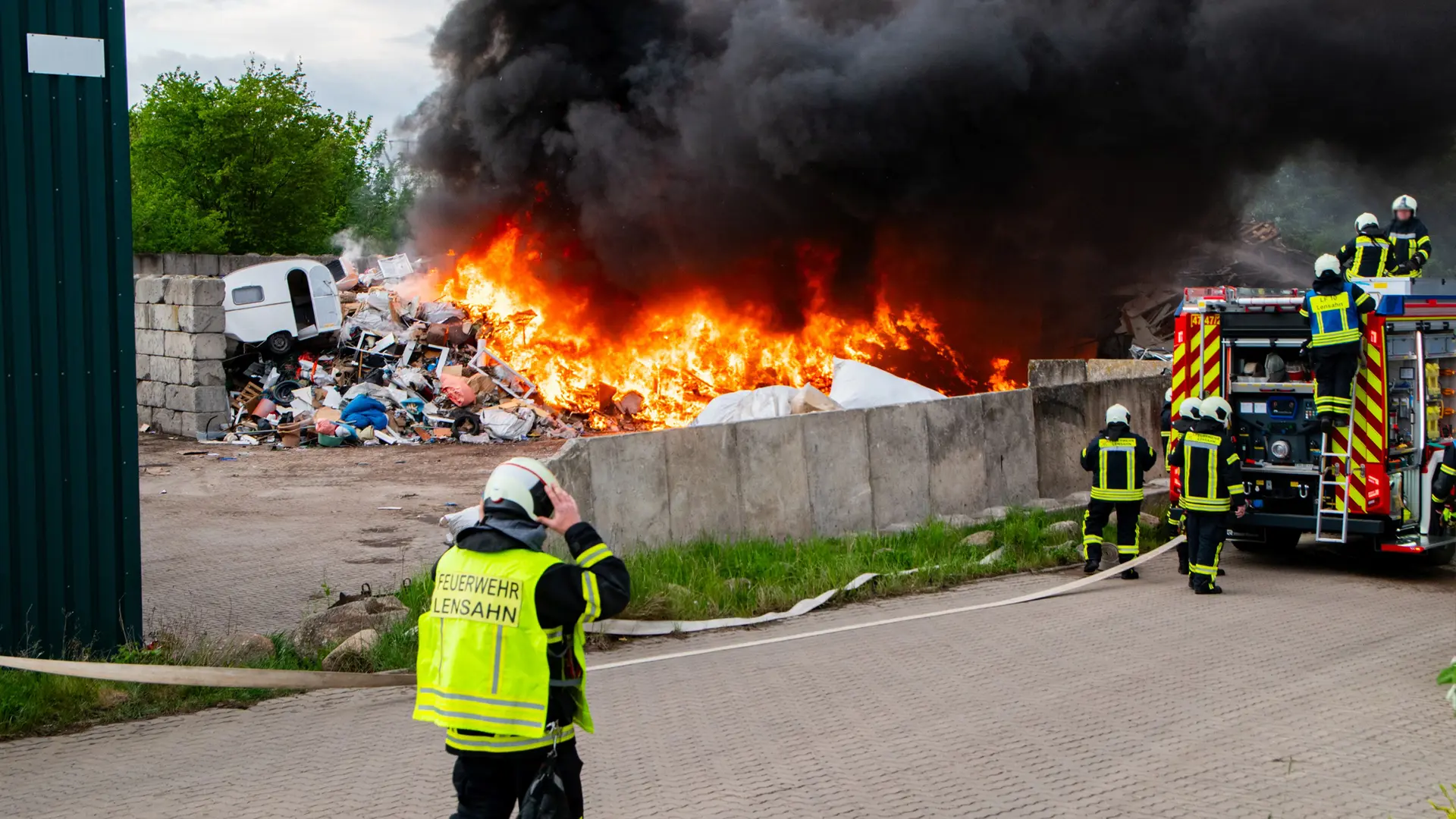 Ostholstein: Feuer auf Recyclinghof in Lensahn